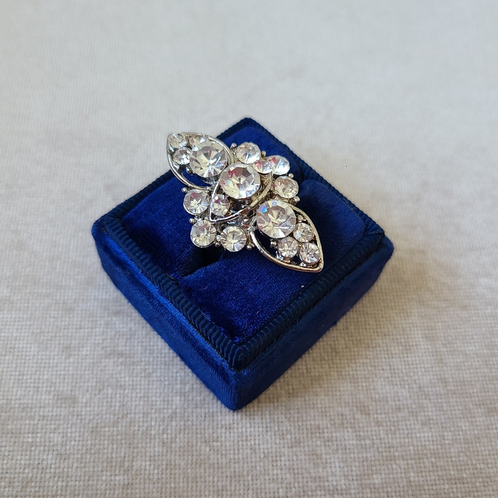 Silver Diamond Statement Fashion Ring - Picture 2 of 4